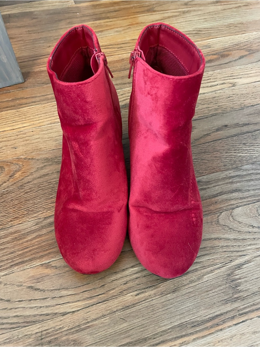 Women's Red Velvet Ankle Boots - Stylish Zip-Up Booties